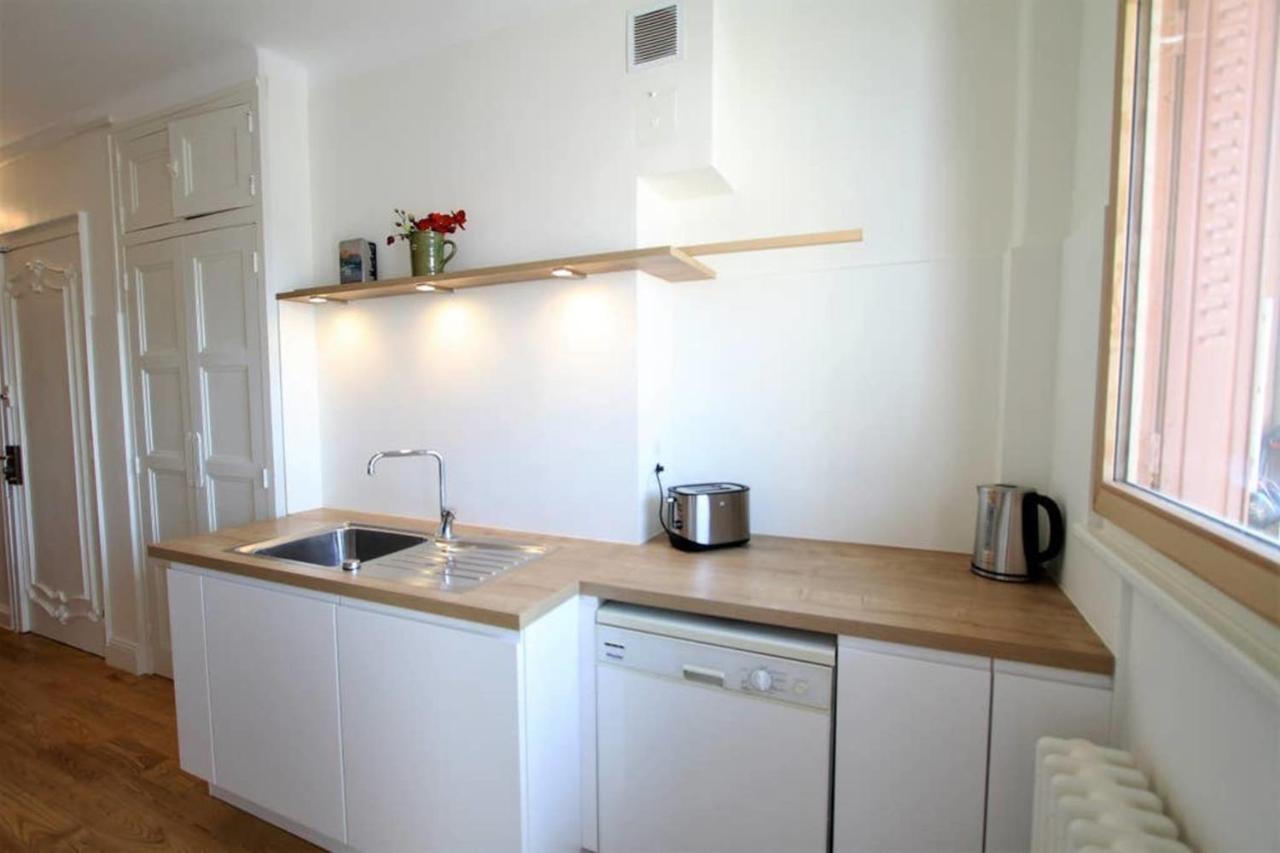 Large 5 Rooms With Garage In The City Center Annecy Eksteriør billede